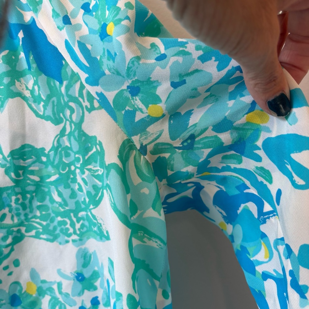 Lilly Pulitzer Elsa Silk Top Large Blue Teal Floral - Picture 15 of 15